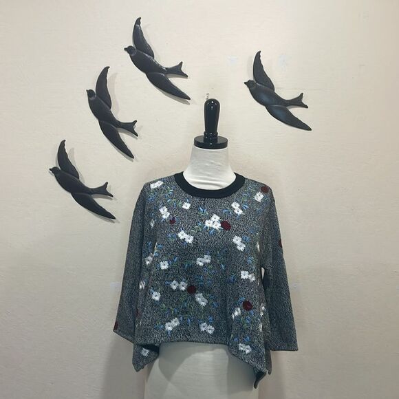 Opening Ceremony Black Embroidered Floral Sweater 3/4 Sleeve Handkerchief Hem  S - Picture 14 of 16